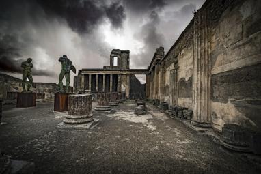 The buried city of Pompeii-1
